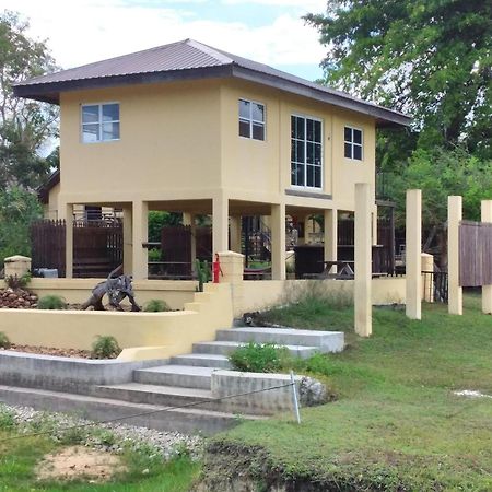 Crooкed Tree Lodge Belize Crooked Tree Exterior photo